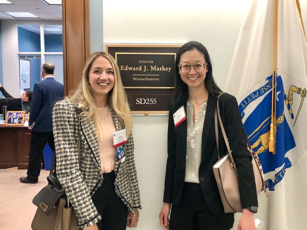 Angell Shi (PGY3) and Allison Resnick (PGY3) outside of Senator Elizabeth Warren's office.